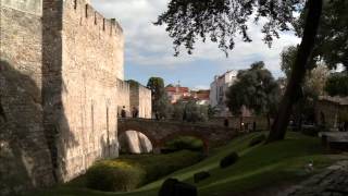 Conheça o belíssimo Castelo de São Jorge e também o Bairro da Alfama em Portugal [upl. by Cassidy]