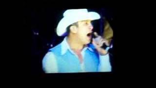 Valentin Elizalde  Gibson Amphitheatre quotLa Mas Deciadaquot [upl. by Oiretule]