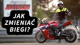 Jak zmieniać biegi w motocyklu  bez sprzęgła quickshifter i Eclutch [upl. by Fidelity]