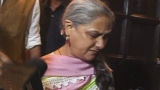 Jaya Bachchan PUSHES and GRABS Reporters Collar [upl. by Fafa]