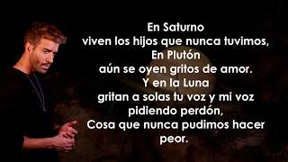 Pablo Alborán  Saturno LetraLyrics [upl. by Ariahay332]