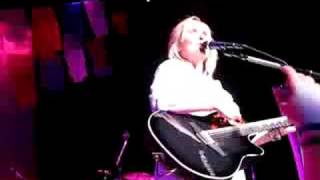 Melissa Etheridge at Foxwoods  Like the Way I Do Part 2 [upl. by Nilo]