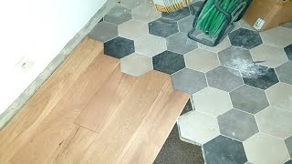 Pose de parquet  Transition graphique entre parquet et carrelage [upl. by Ares226]