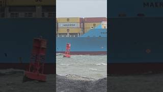 😲 MAERSK IN THE SURF🌊🤘♥️ship sealife beautiful wow epic waves containership oiltanker [upl. by Tatiana]