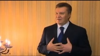 Ukraines President Viktor Yanukovych Flees Capital [upl. by Zelma]