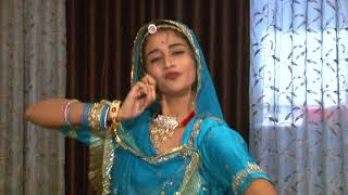 Padman Movie Artist Parul Chouhan Performs Dance on Aur Rang De [upl. by Dolan]