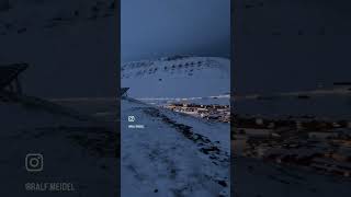 Hiking in the ice🥾 Arktis northpole nordpol polarbear ice hiking hikingadventures mountain [upl. by Geier354]