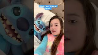 Ele não quer deixar eu dormir na minha cama  Que absurdo  stitch shortsviral [upl. by Anelam791]