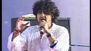 Sonu Nigam Live Performance  Aisi Laagi Lagan Meera Ho Gayi Magan [upl. by Oinotnas]