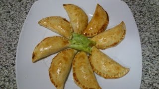 quotEVITASquot EMPANADILLAS DE PUERRO GAMBAS Y QUESO AL HORNO [upl. by Maurits]