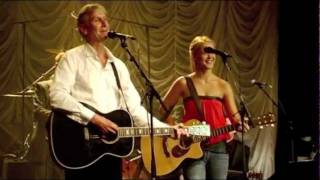 Steffen Brandt og Tina Dickow  hallelujah  live 2004 [upl. by Stargell280]