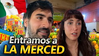 El MERCADO más PICANTE de MÉXICO La Merced  VUELTALMUN [upl. by Ellenehc]