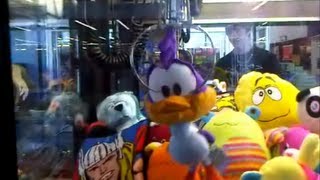 Baby Road Runner Claw Machine Win [upl. by Grimes]