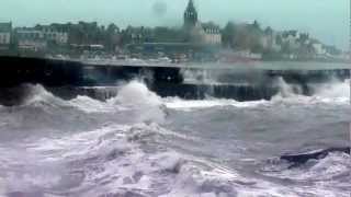 Tempête à Roscoff 11 mars 2013 [upl. by Lati]