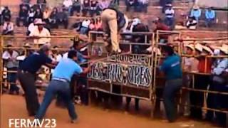 3er Dia De Toros En Tzintzuntzan Michoacan 2011 Con Los Destructores De Memo Ocampo [upl. by Ennelram63]