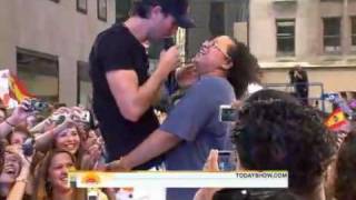 Enrique Iglesias Hero LIVE TODAY SHOW 201016th July 2010 [upl. by Parik]