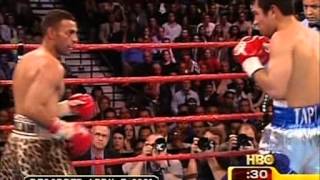 Marco Antonio Barrera vs Prince Naseem Hamed [upl. by Anatnas755]