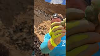 Calcite and Aurichalcite Magdalena New Mexico [upl. by Assiron]