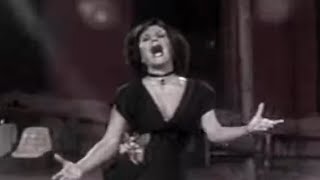 Elis Regina  O Bêbado e a Equilibrista Ao Vivo Fantástico 1982 Raridade [upl. by Boony]