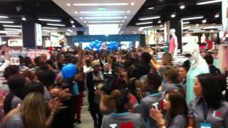 Ouverture Primark Créteil Soleil  6 juin 2014 [upl. by Dis]