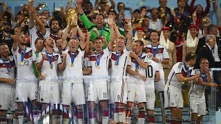 WM 2014 Deutschland ist Weltmeister  Siegerehrung Deutschland  Argeninien 10 [upl. by Aihseuqal977]