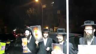 Major protest in Williamsburg at the grand opening of a new restaurant [upl. by Htiderem]