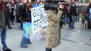 quotNazisti dellIllinoisquot vs Sentinelle in piedi Bergamo di nuovo divisa in piazza [upl. by Nanor5]