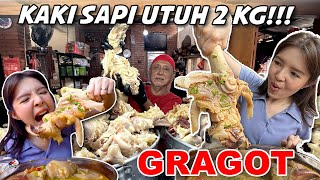 MAKAN GRAGOT KAKI SAPI UTUH SUPER JUMBO  KENYAL KENYAL MANTAP… [upl. by Limaa]