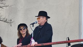 189 Dolenz Sings REM Release In Athens [upl. by Ttennaej]