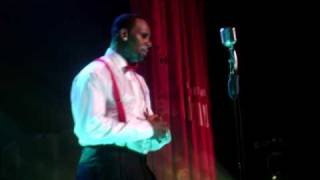 R Kelly Performs Change Gone Come Live 2009 [upl. by Whitten]