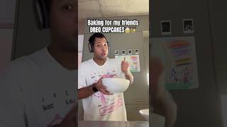 Baking for my friends🧁 baking cupcake shortsfeed shorts viralvideo oreo howto viralshorts [upl. by Inilam]