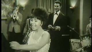 Elza Soares  O Neguinho e a Senhorinha Clipe  1965 [upl. by Olatha]