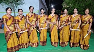 kattedura vaikuntamu priya sisters kolatam song [upl. by Anirec]