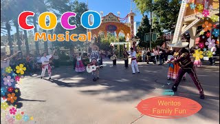 Coco musical en Disneyland [upl. by Medwin141]