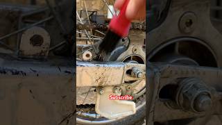 How to lube a dirt bike chain dirtbike xr100 [upl. by Anelad]