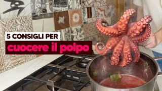 5 CONSIGLI PER CUOCERE IL POLPO come farlo venire TENERO ed evitare che si indurisca 🐙 [upl. by Alleynad599]