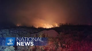 More than 1600 people on reserve evacuated in northern Manitoba due to forest fires  APTN News [upl. by Leahsim]