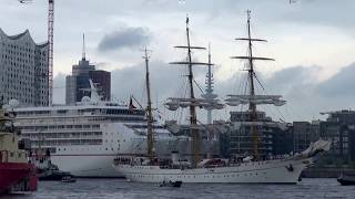 824 Hafengeburtstag  Einlaufparade mit quotGorch Fockquot  Hamburg 2013 [upl. by Htrow]