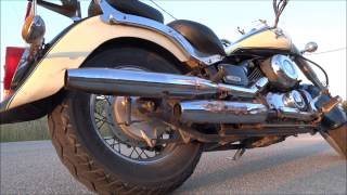 Yamaha DragStar Classic 650 Exhaust Sound [upl. by Zelten521]