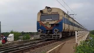 08685Kharagpur AdraMemu LocalMidnapurBankuraPuruliaIcfIndianRailwaySouthEasternRailwayGarbeta [upl. by Januarius]