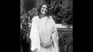 Ananda Kirtan  Hare Krishna  Anandamayi Ma [upl. by Guria]