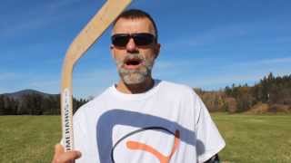 How to throw a quottraditional shaped returningquot boomerang [upl. by Pandich]