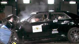 New Lancia Thema 2012 Crash Test [upl. by Hurff153]