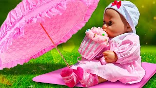 ¡Vamos de picnic con la muñeca bebé Annabelle Videos de juguetes Baby Born [upl. by Nosyerg]