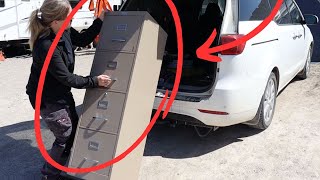 People are flipping out over this CRAZY file cabinet hack [upl. by Yerffej322]