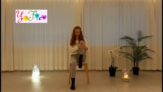 Stoelyoga ♥ 10 min mindful stretch amp meditatie – yoga voor senioren beginners bureauwerkers [upl. by Nauqas]