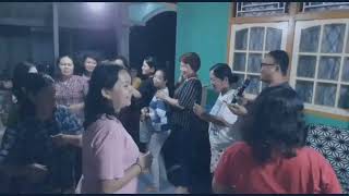 KARAOKE DOLENG DONADO Menghibur Ibu2 warga Kring Kenual cover [upl. by Torbart]