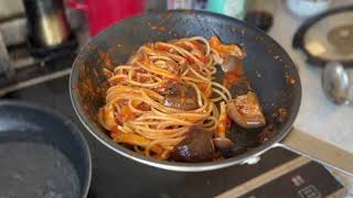 Mushrooms and Pasta in Hot Pursuit🍅🍄🪓  Spaghetti del Boscaiolo [upl. by Anail]