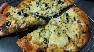 لاتفوتو 😳😳 اروع بيتزا بصلصة البيضاء بعجينة سهلة وبدون عجن pizza boisé [upl. by Mariann81]