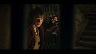 Bilbo Bolsón Libera a Los Enanos de los Calabozos  El Hobbit La Desolación de Smaug Latino [upl. by Alinna735]